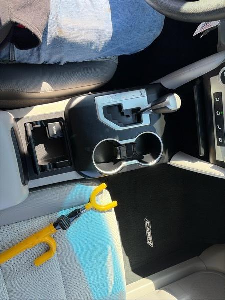 Toyota Camry 4dr Sdn I4 Auto LE (Natl) 2013