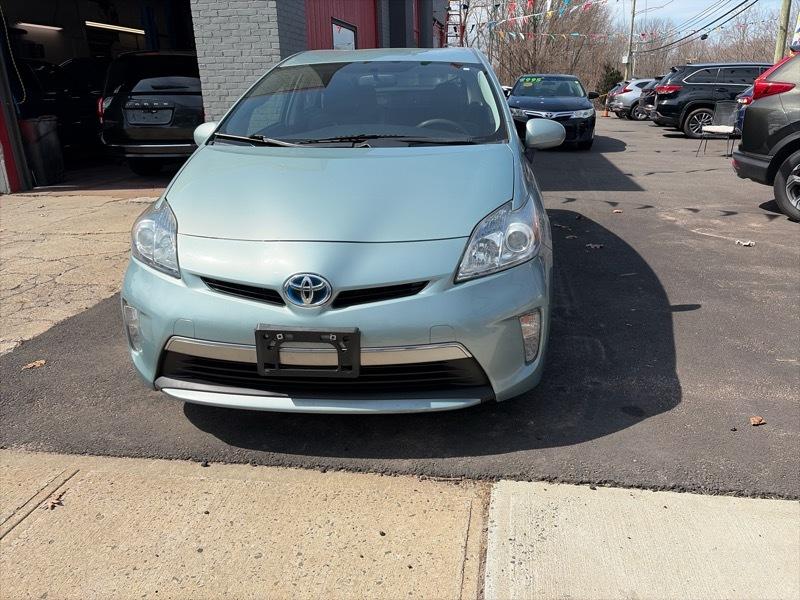Toyota Prius Plug-In 2014