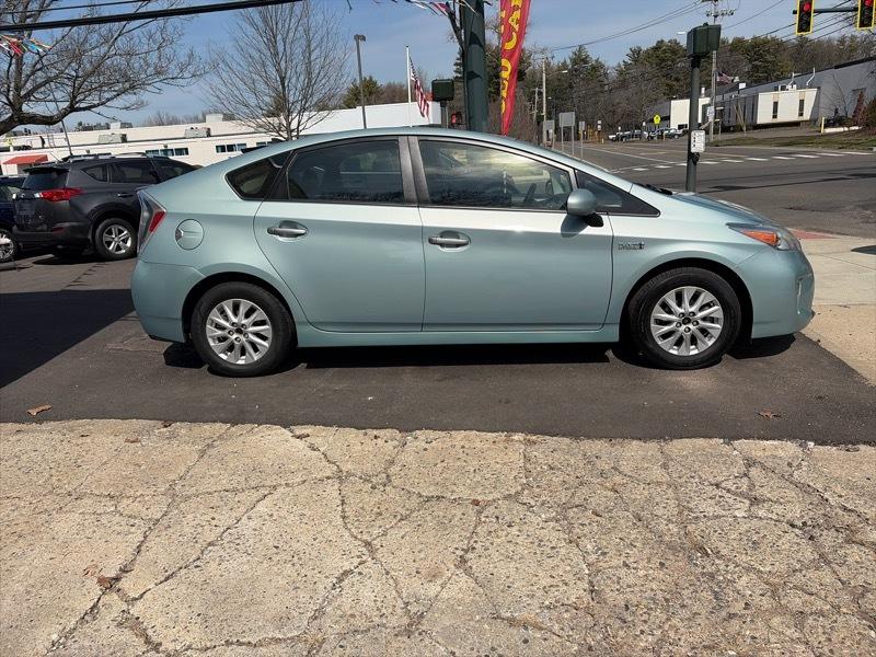 Toyota Prius Plug-In 2014