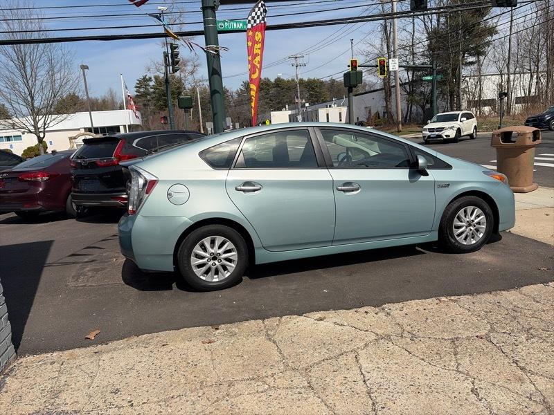 Toyota Prius Plug-In 2014