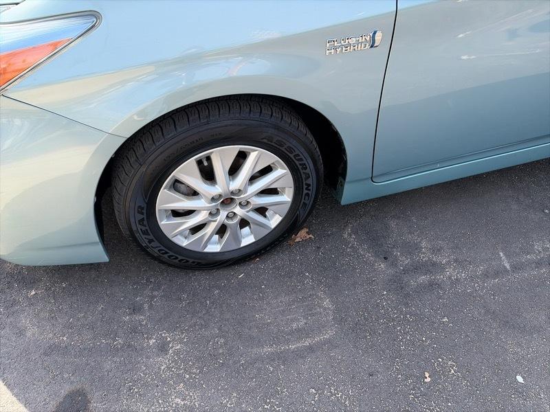 Toyota Prius Plug-In 2014