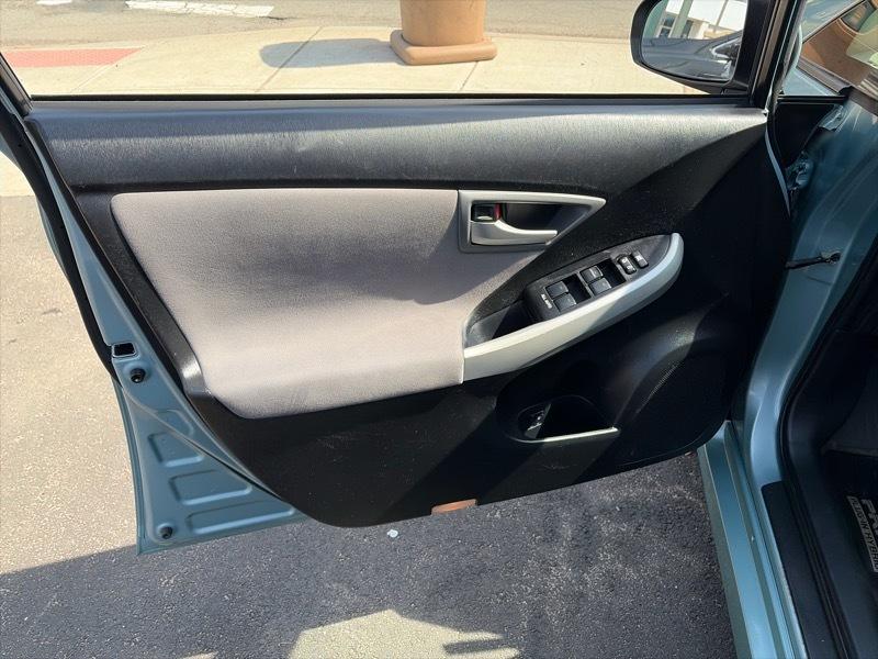 Toyota Prius Plug-In 2014