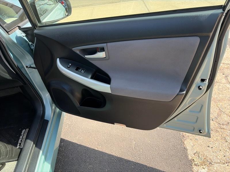 Toyota Prius Plug-In 2014