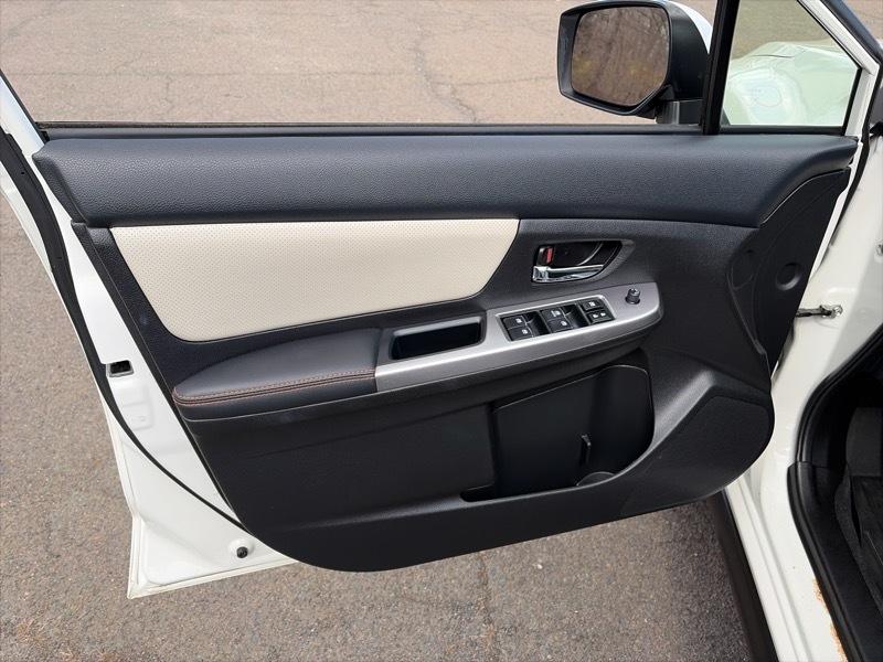 Subaru Crosstrek 2.0i Limited PZEV CVT 2016