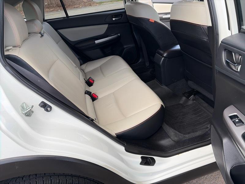 Subaru Crosstrek 2.0i Limited PZEV CVT 2016