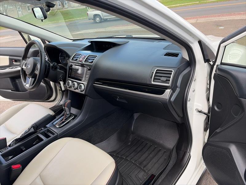 Subaru Crosstrek 2.0i Limited PZEV CVT 2016