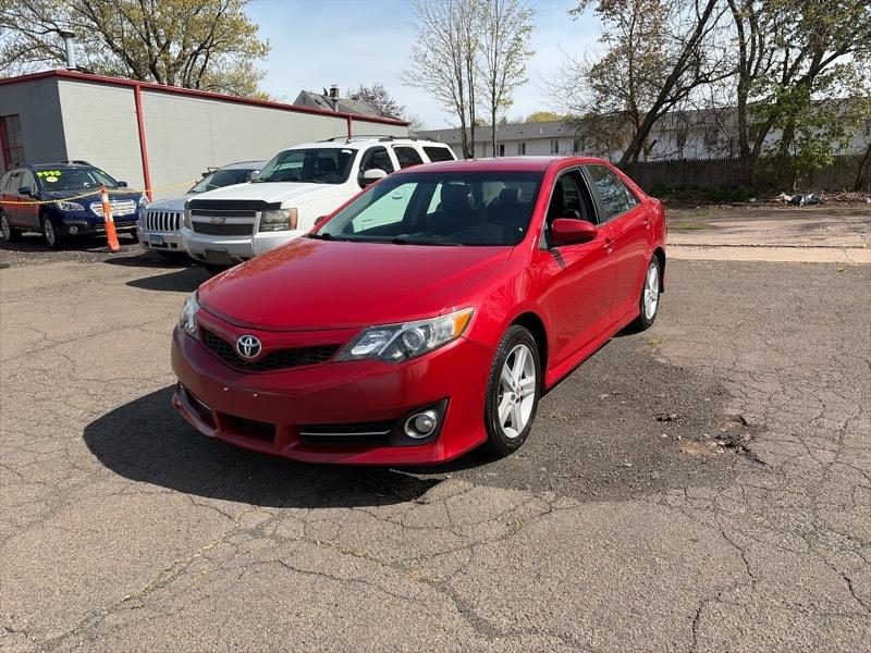 Toyota Camry SE 4D Sedan 2012