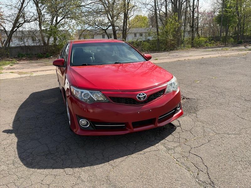 Toyota Camry SE 4D Sedan 2012