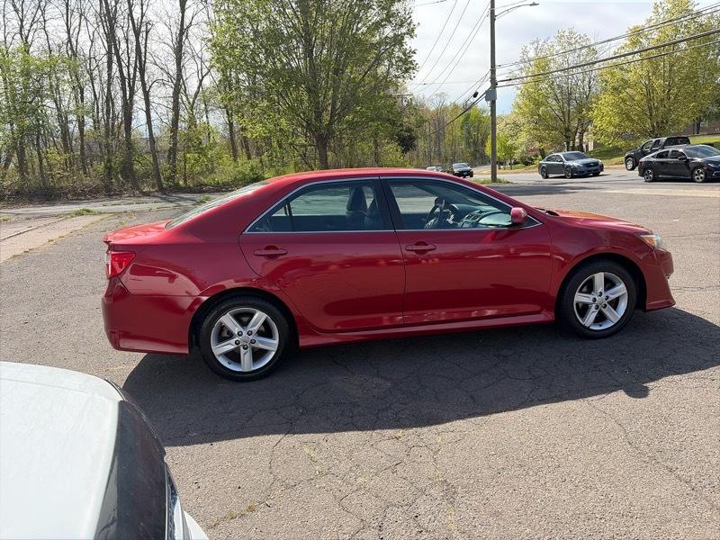 Toyota Camry SE 4D Sedan 2012