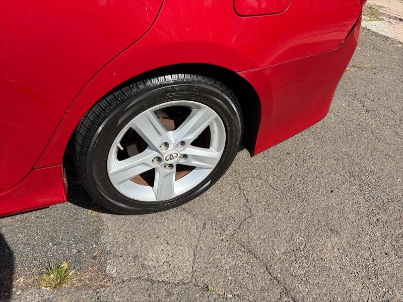 Toyota Camry SE 4D Sedan 2012