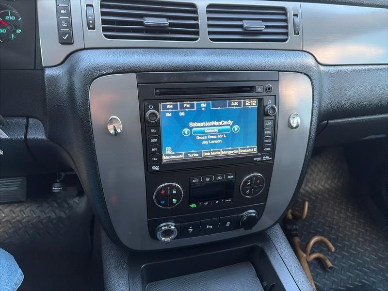Chevrolet Tahoe LT 4WD 2011