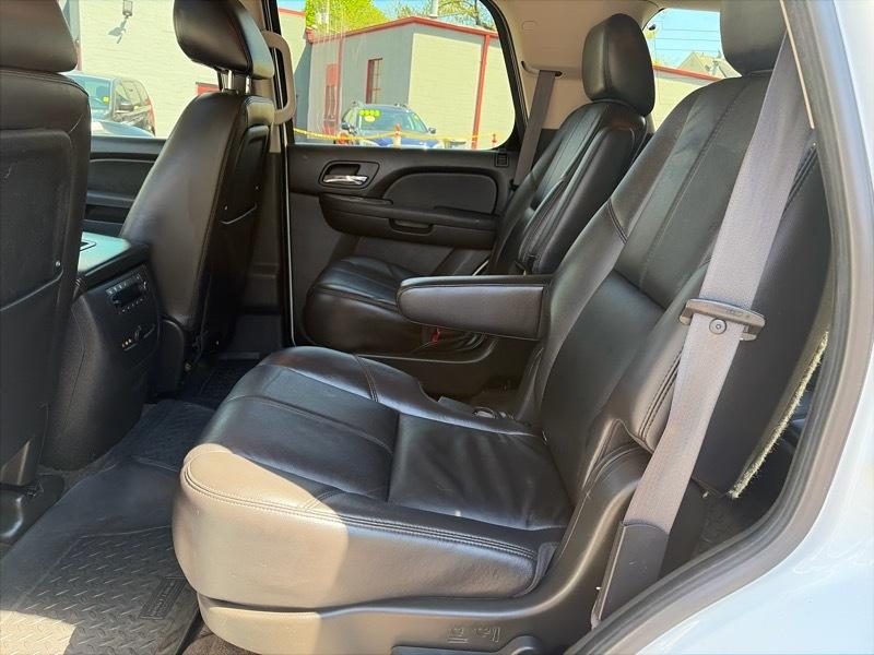 Chevrolet Tahoe LT 4WD 2011