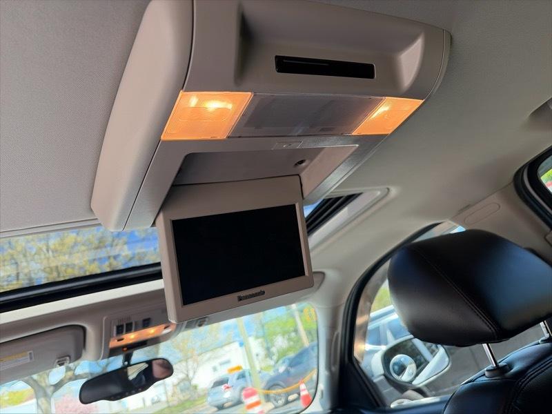 Chevrolet Tahoe LT 4WD 2011