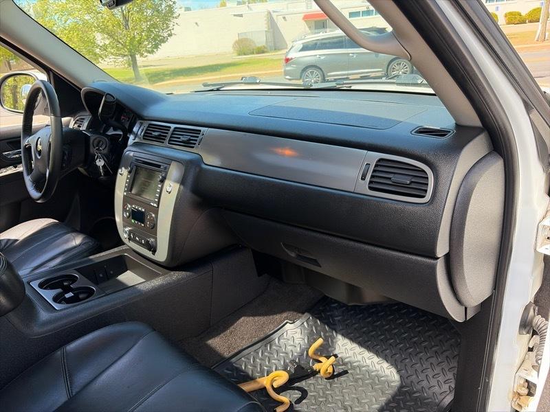 Chevrolet Tahoe LT 4WD 2011