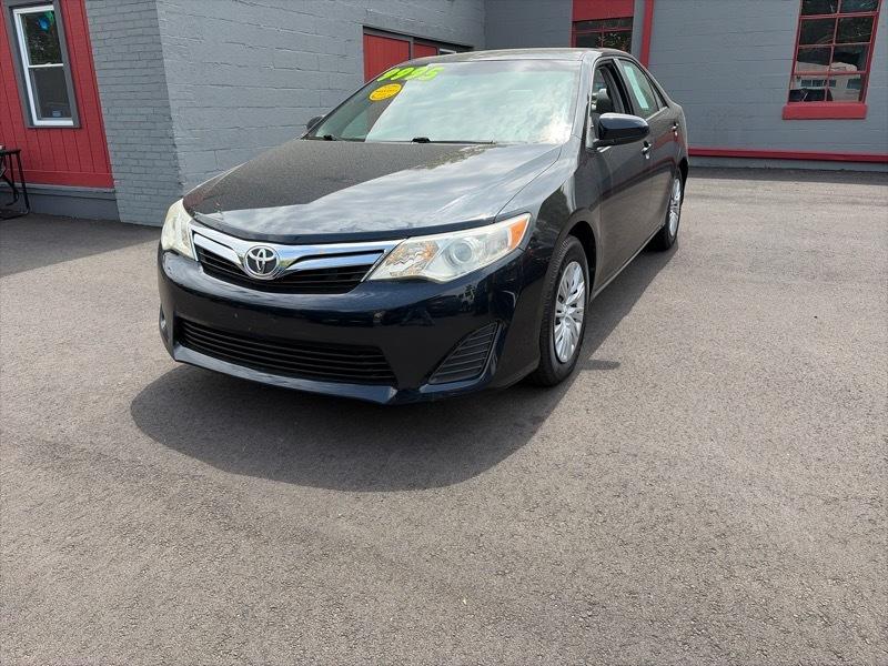 Toyota Camry XLE 2013