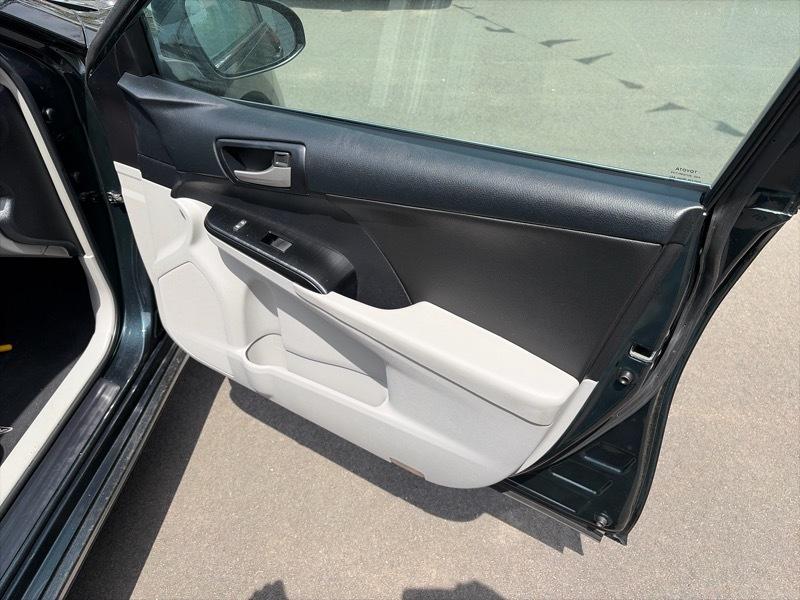 Toyota Camry XLE 2013