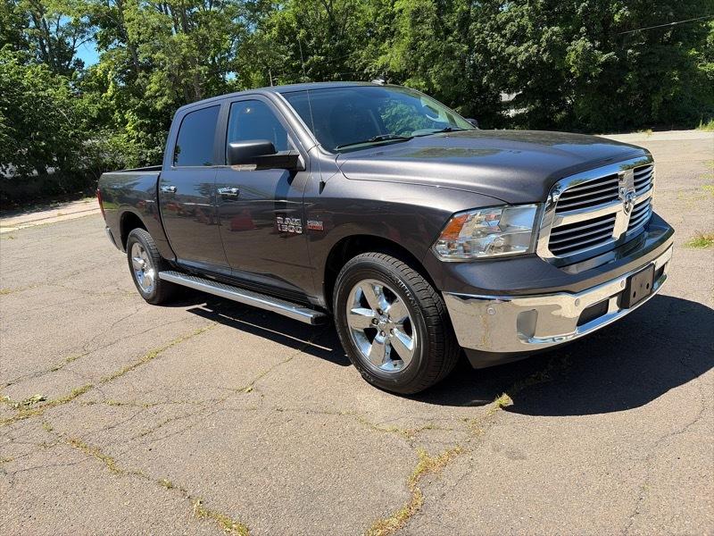 RAM 1500 Big Horn Quad Cab 4WD SWB 2016