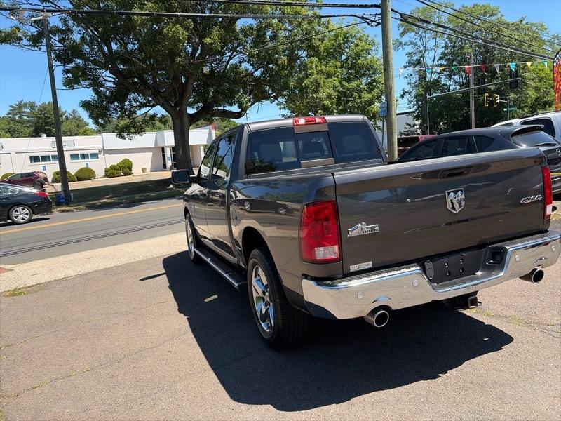 RAM 1500 Big Horn Quad Cab 4WD SWB 2016