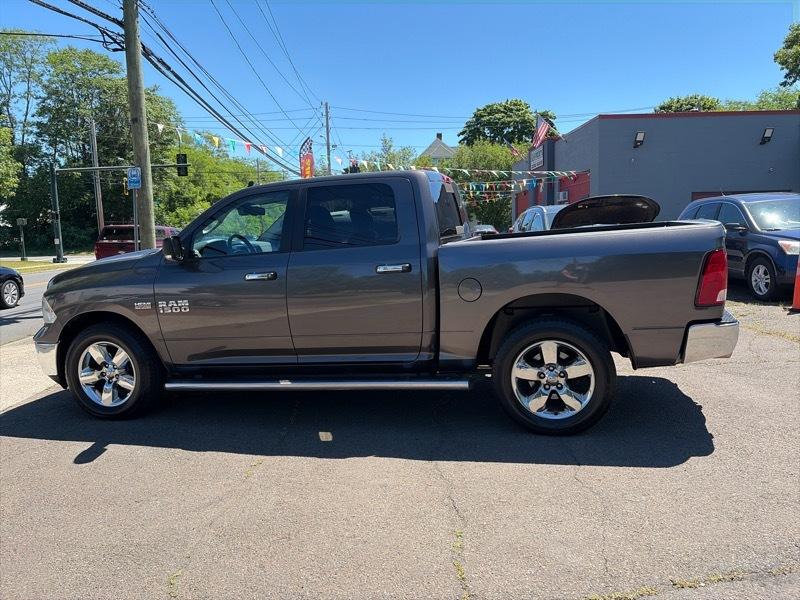 RAM 1500 Big Horn Quad Cab 4WD SWB 2016
