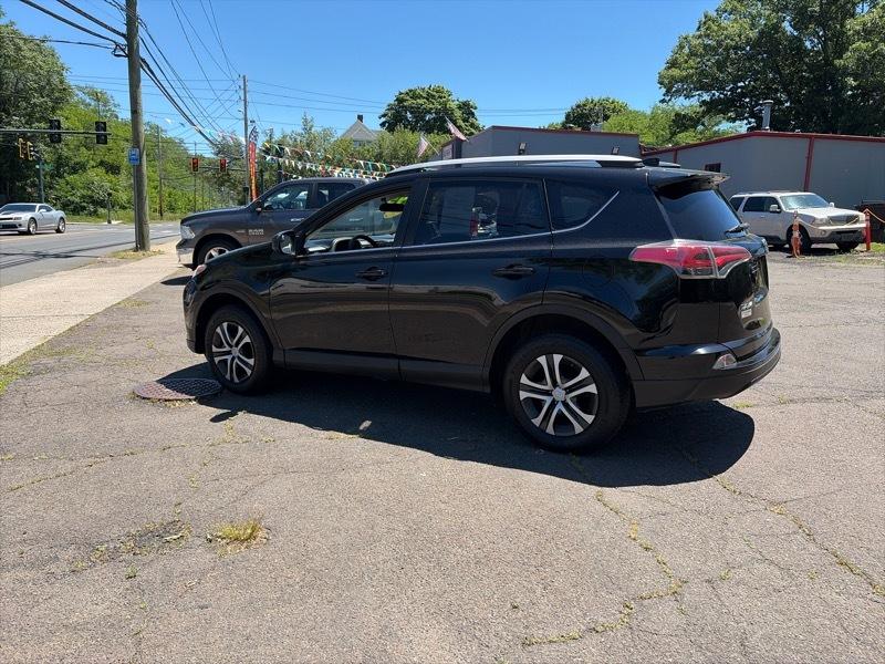 Toyota RAV4 LE AWD 2016