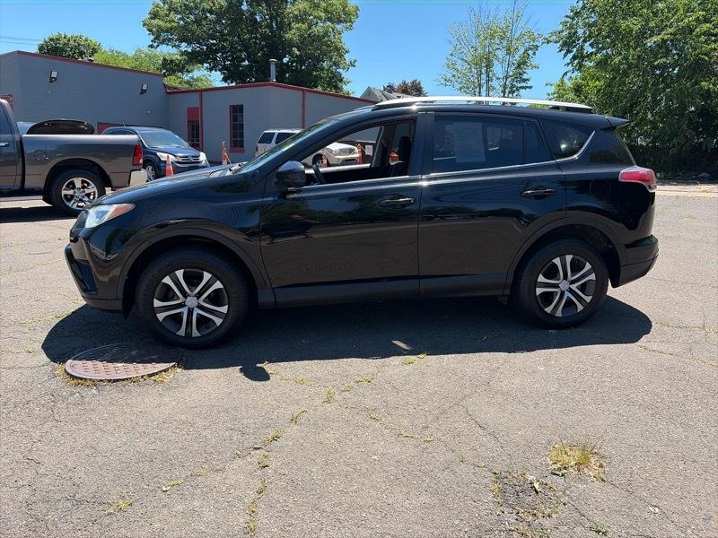 Toyota RAV4 LE AWD 2016