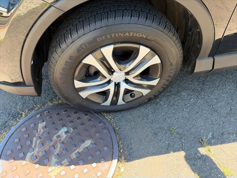 Toyota RAV4 LE AWD 2016
