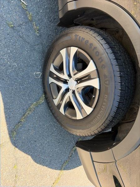 Toyota RAV4 LE AWD 2016