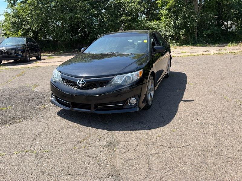 Toyota Camry SE 4D Sedan 2012