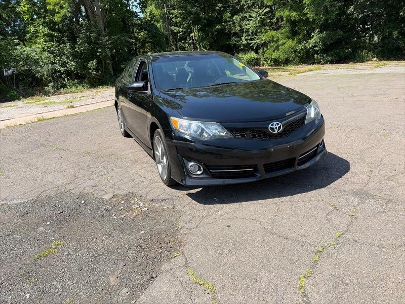 Toyota Camry SE 4D Sedan 2012