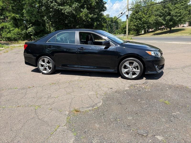 Toyota Camry SE 4D Sedan 2012
