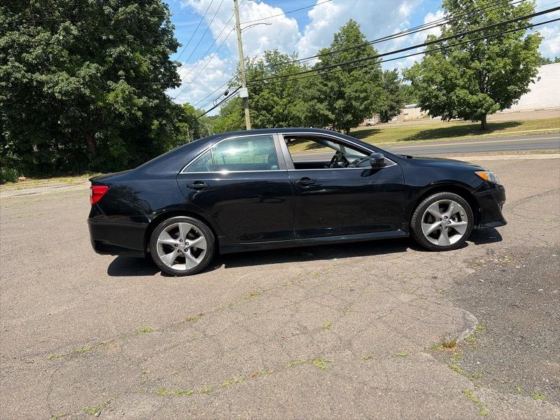 Toyota Camry SE 4D Sedan 2012