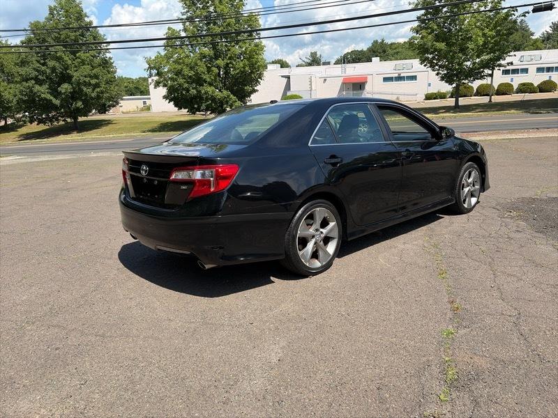 Toyota Camry SE 4D Sedan 2012