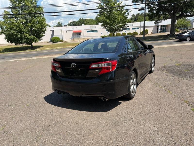 Toyota Camry SE 4D Sedan 2012