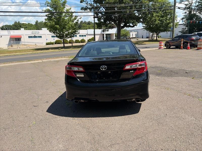 Toyota Camry SE 4D Sedan 2012