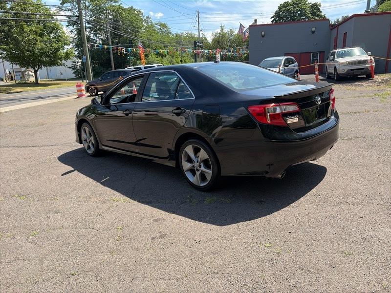 Toyota Camry SE 4D Sedan 2012