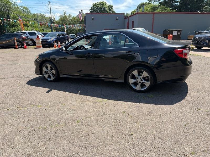 Toyota Camry SE 4D Sedan 2012