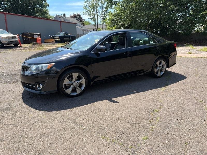 Toyota Camry SE 4D Sedan 2012