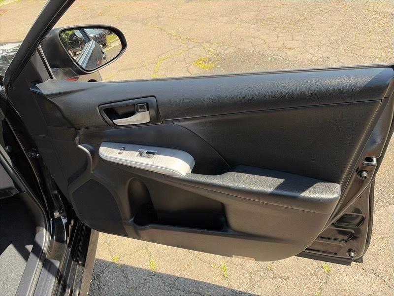 Toyota Camry SE 4D Sedan 2012