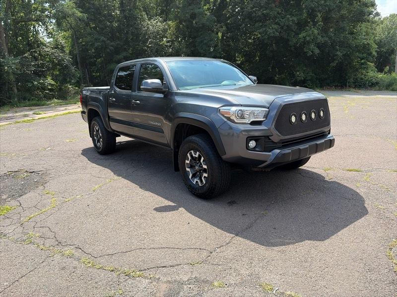 Toyota Tacoma  2017
