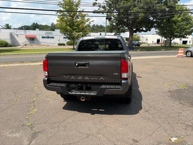 Toyota Tacoma  2017
