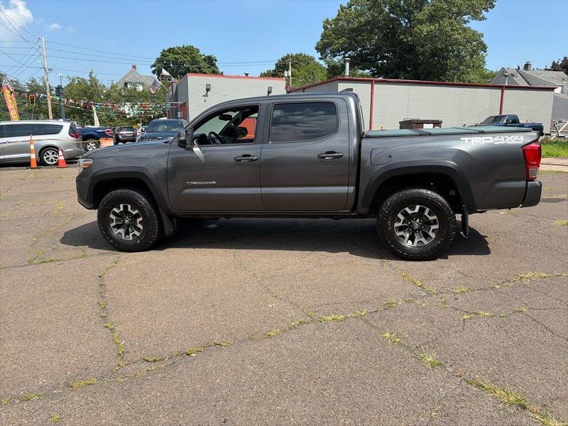 Toyota Tacoma  2017