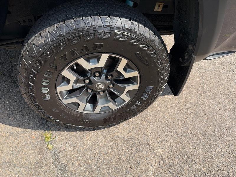 Toyota Tacoma  2017