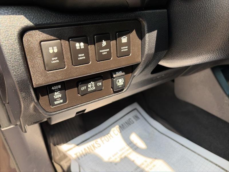 Toyota Tacoma  2017