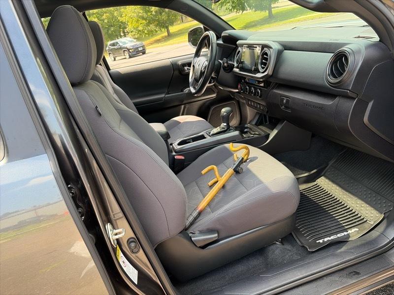 Toyota Tacoma  2017