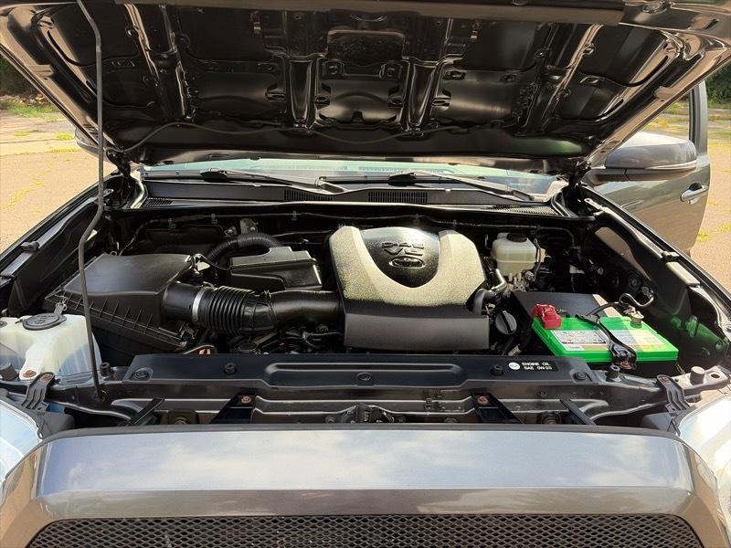 Toyota Tacoma  2017