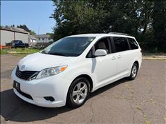 2013 Toyota Sienna 