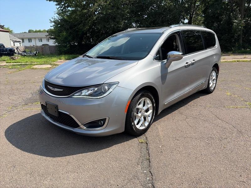 Chrysler Pacifica Limited 2020