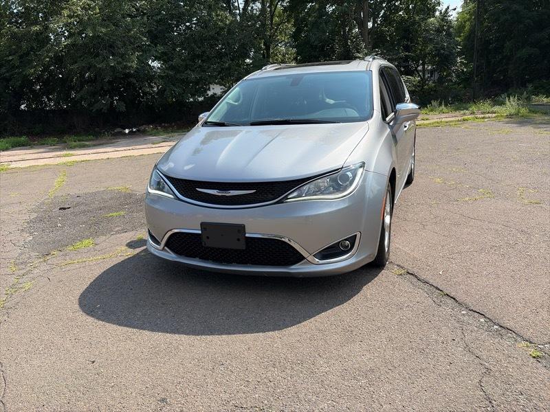 Chrysler Pacifica Limited 2020