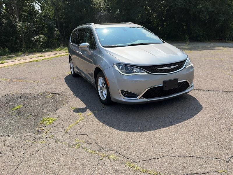 Chrysler Pacifica Limited 2020