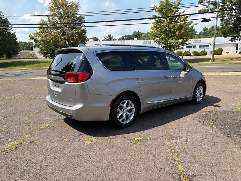Chrysler Pacifica Limited 2020